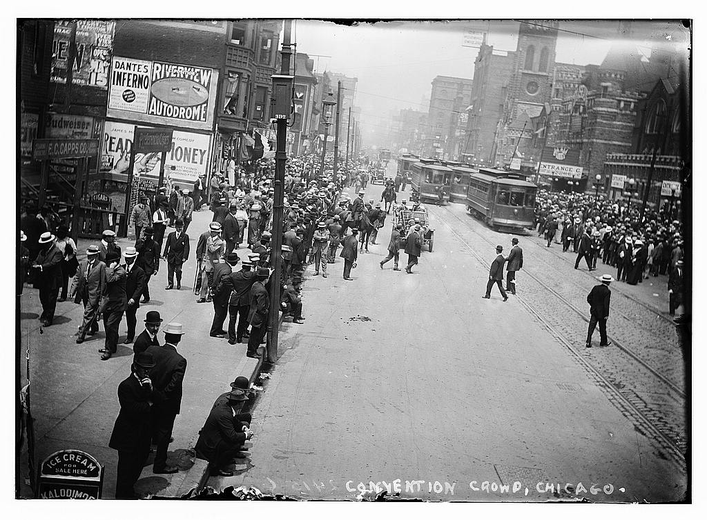 Convention crowd, Chicago
