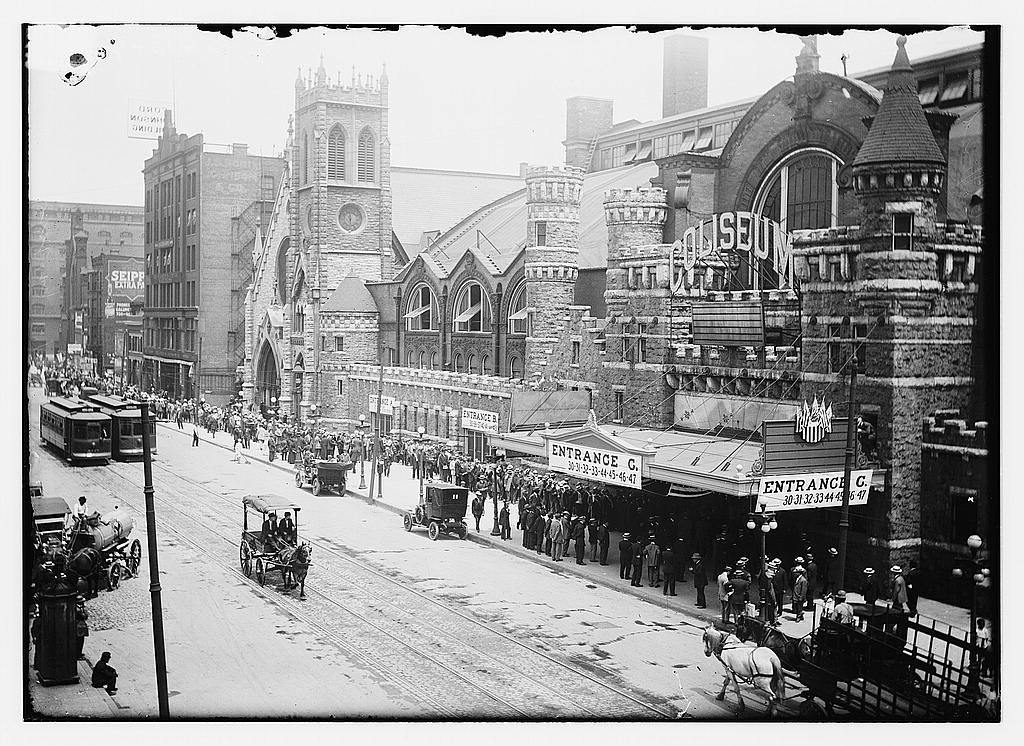 Chicago - Coliseum (exterior)