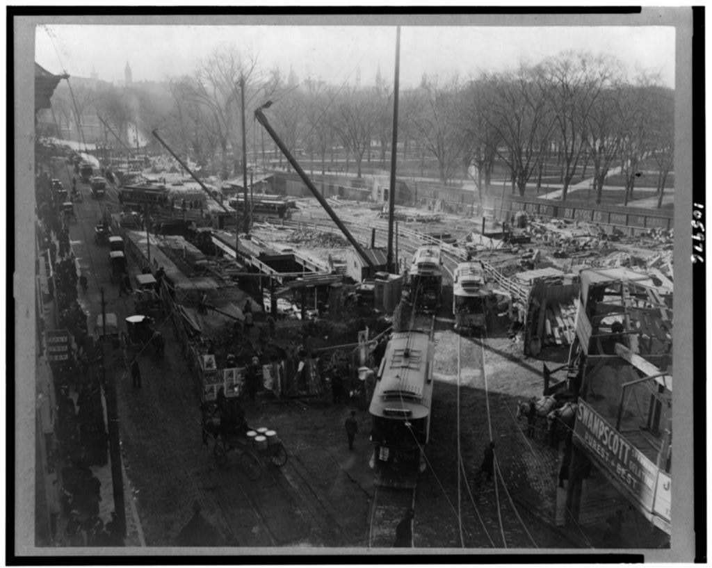 [Trolley cars near Boston Commons, Boston, Massachusetts]