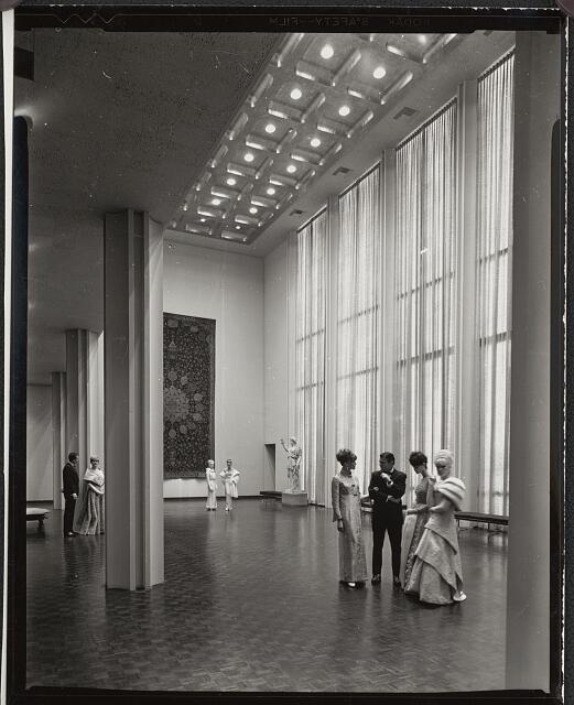 [Los Angeles County Museum of Art, 5905 Wilshire Blvd, Los Angeles, California]. [Interior]