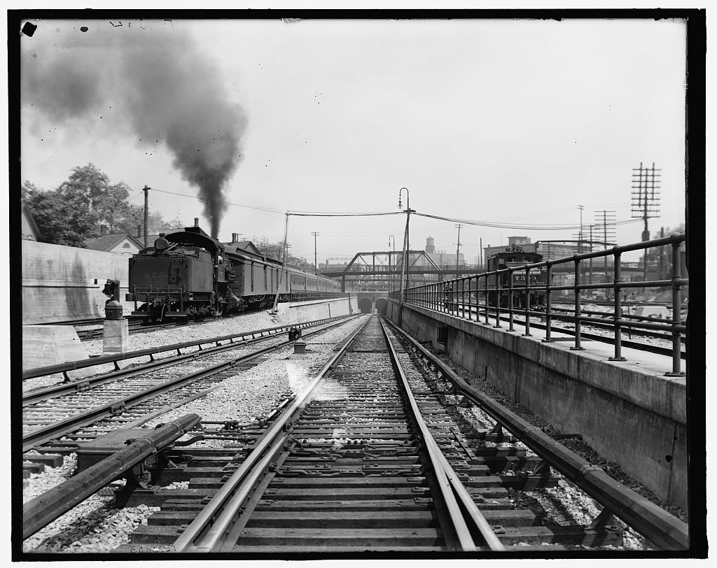 [Detroit River tunnel, Detroit, Mich.]