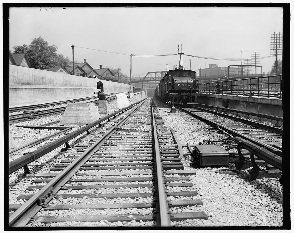 [Detroit River tunnel, Detroit, Mich.]