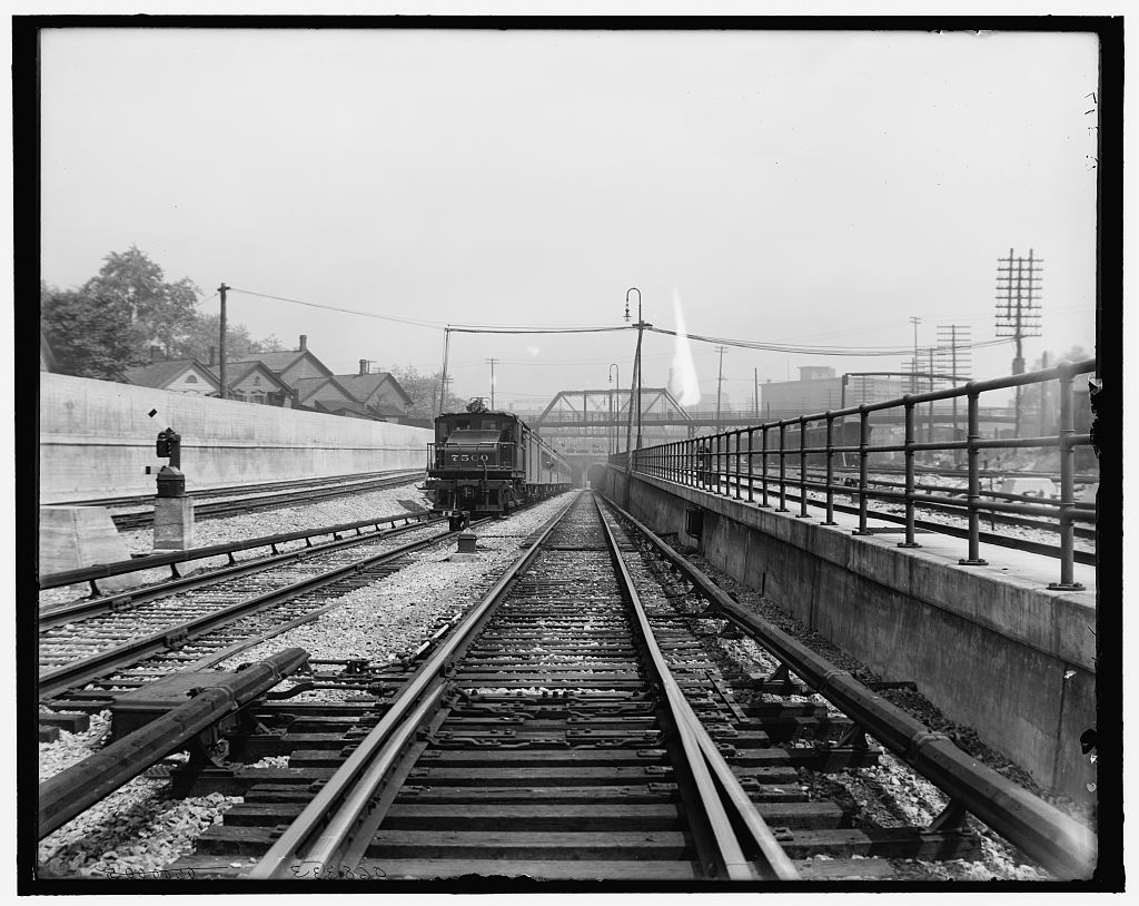 [Detroit River tunnel, Detroit, Mich.]