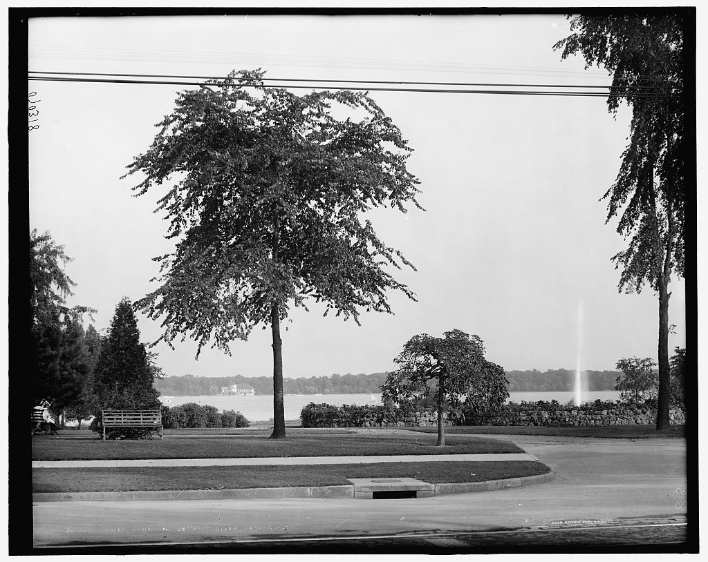 Owen Park and Detroit River, Detroit, Mich.