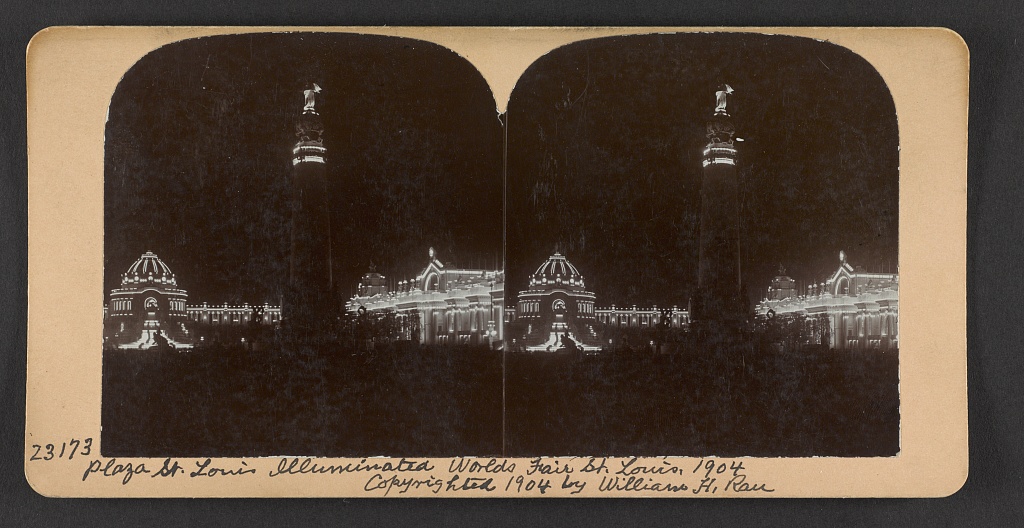 Plaza St. Louis illuminated, World's Fair, St. Louis