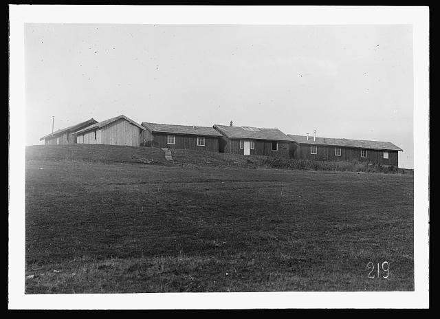 Dole factory, Camp of Friends workers